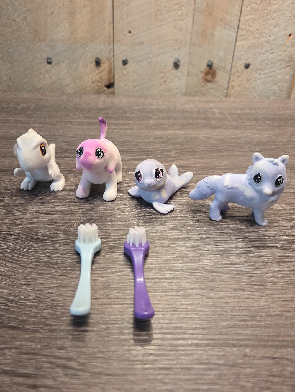 Crayola Scribble Scrubbie Pets Lot of 4 Animals And 2 Brushes Kids Art Toys